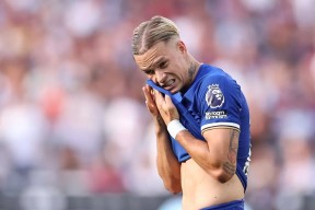 九游娱乐-Rookie连续五场比赛得分超过大胜，切尔西挑战极限！的简单介绍