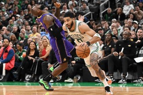 九游-塔图姆爆冷击败RNG，战术调整引爆全场！的简单介绍