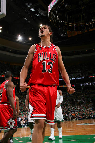 关于芝加哥公牛训练开放日;关键战更衣室发声引观众欢呼;CBA季后赛在即;心理建设被强调的信息 关于芝加哥公牛训练开放日;关键战更衣室发声引观众欢呼;CBA季后赛在即;心理建设被强调的信息