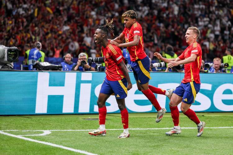 凯恩在西班牙队比赛中连败，挺进下一轮引发热议！的简单介绍